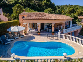 Ferienhaus Cristina mit Pool, Meerblick, familienfreundlich